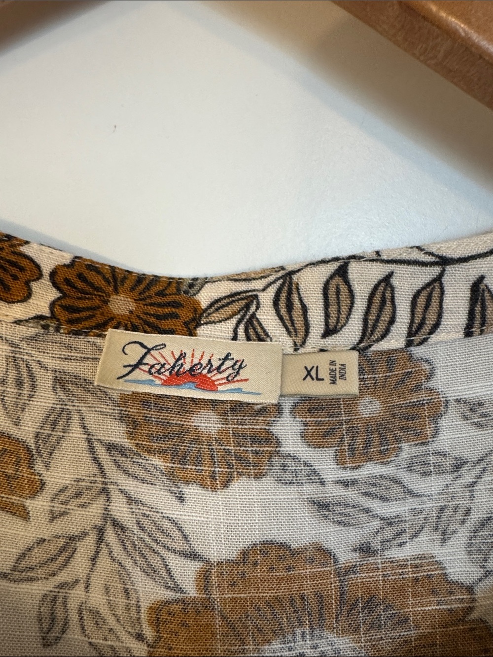 Faherty Women’s Floral Short-Sleeve Peasant Top - Brown Floral - Picture 2 of 4